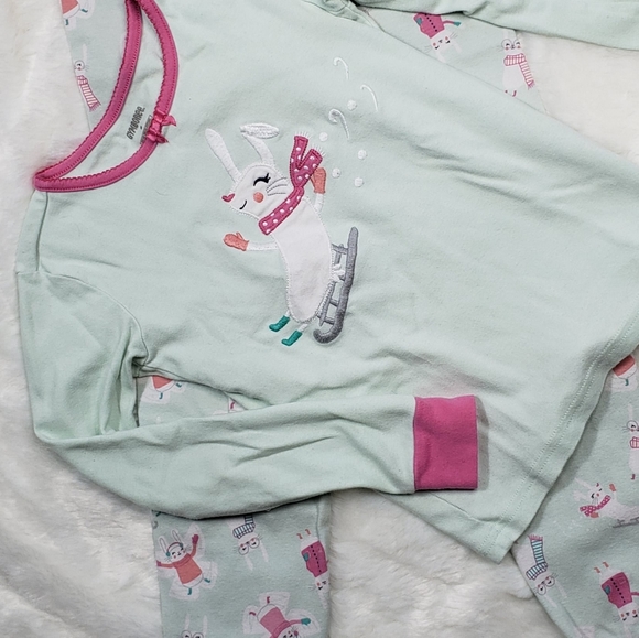 Bundle GYMBOREE pajama and tshirt - Picture 5 of 7